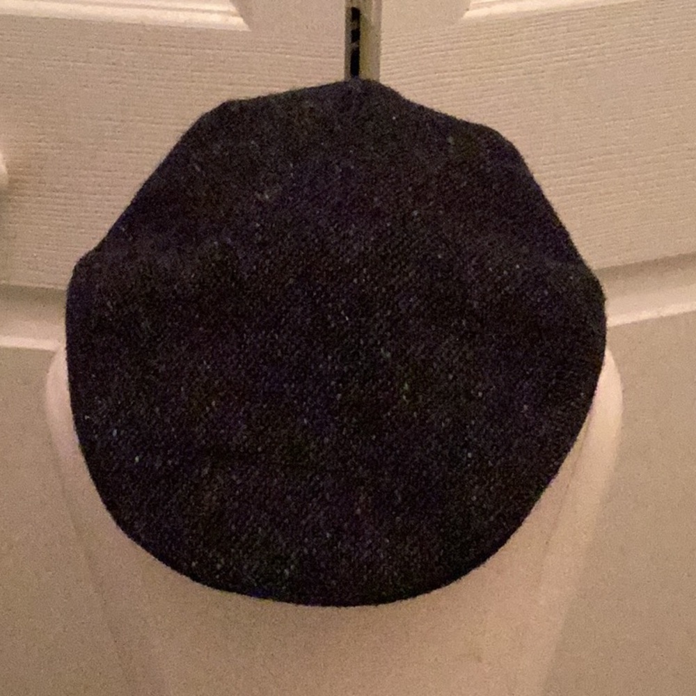 ☘️Hats of Ireland ☘️Size Large Hat ☘️
Makes Perfect Gift or Keep For Yourself☘️